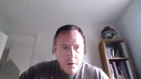 Snapshot of subpig84 chatting on March 2026 05:06:01 PM Sub Male online show from March 2026 05:06:01 PM