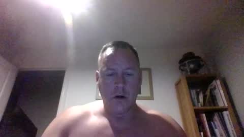 Snapshot of subpig84 chatting on May 2026 09:45:02 PM Sub Male online show from May 2026 09:45:02 PM
