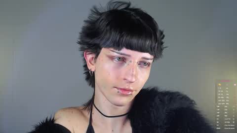 Angel  online show from December 2025 09:51:02 AM