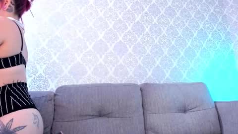 Luna  online show from February 2026 09:07:01 PM