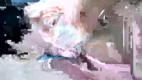 Snapshot of suesser0009 chatting on January 2025 11:22:02 PM Martin sweetboy online show from January 2025 11:22:02 PM