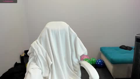 Ariana online show from October 2025 01:08:02 AM