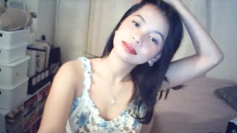 Snapshot of sugar_jazzz chatting on March 2026 06:26:01 PM Rosiee online show from March 2026 06:26:01 PM