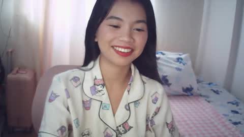 Snapshot of sugar_jazzz chatting on April 2026 12:00:02 AM Rosiee online show from April 2026 12:00:02 AM