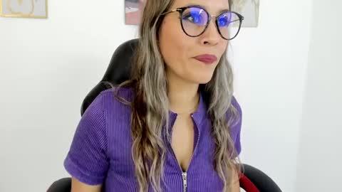 Snapshot of sugar_milff chatting on December 2024 02:49:01 PM sugar_milff online show from December 2024 02:49:01 PM