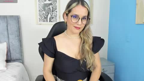 sugar_milff online show from April 2026 01:38:02 PM