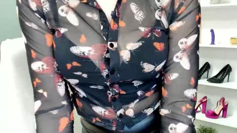 Snapshot of sugar_xmegan chatting on February 2026 08:43:01 AM Megan online show from February 2026 08:43:01 AM