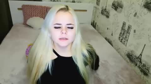 Snapshot of sugarkissx chatting on November 2025 06:48:02 PM sugarkissx online show from November 2025 06:48:02 PM