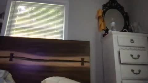 sugarwhite11 online show from October 2025 04:26:01 PM