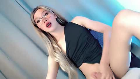 LoveSugar online show from October 2025 10:18:01 PM