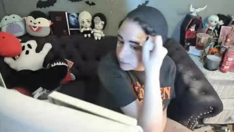 Sugary online show from November 2025 07:46:01 PM