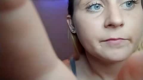 Snapshot of sugaswept22 chatting on September 2025 04:04:02 AM Pretty skye online show from September 2025 04:04:02 AM