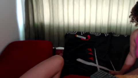 Snapshot of suggabrown_ chatting on October 2025 03:40:01 PM suggabrown_ online show from October 2025 03:40:01 PM