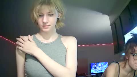 Snapshot of suicunebitch chatting on January 2025 03:48:02 AM Ophelia online show from January 2025 03:48:02 AM