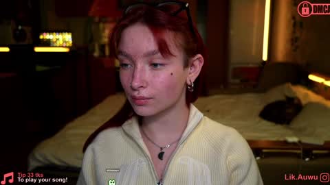 Snapshot of suk_ki chatting on December 2024 04:04:02 AM Lika ginger Jessy blond online show from December 2024 04:04:02 AM