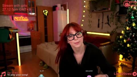 Snapshot of suk_ki chatting on December 2024 11:10:01 PM Lika ginger Jessy blond online show from December 2024 11:10:01 PM