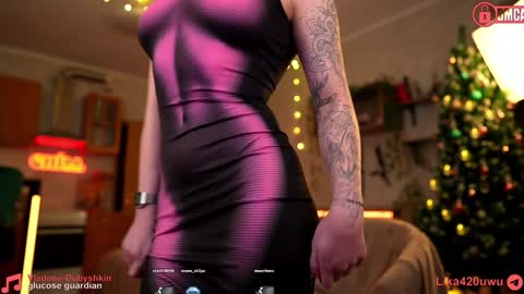 Snapshot of suk_ki chatting on December 2024 08:23:02 PM Lika ginger Jessy blond online show from December 2024 08:23:02 PM