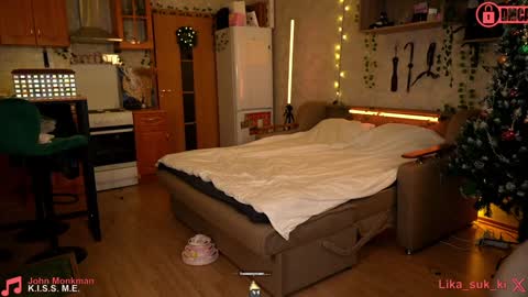 Snapshot of suk_ki chatting on January 2025 01:10:01 AM Lika ginger Jessy blond online show from January 2025 01:10:01 AM