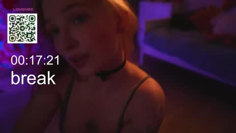 Snapshot of suk_ki chatting on September 2025 03:19:02 AM Lika ginger Jessy blond online show from September 2025 03:19:02 AM