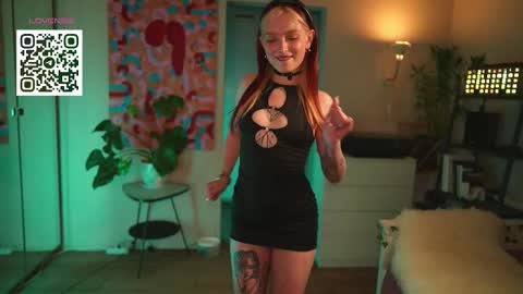 Snapshot of suk_ki chatting on September 2025 04:21:02 PM Lika ginger Jessy blond online show from September 2025 04:21:02 PM