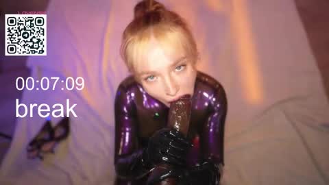 Snapshot of suk_ki chatting on February 2026 07:26:01 AM Lika ginger Jessy blond online show from February 2026 07:26:01 AM