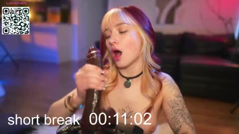 Snapshot of suk_ki chatting on May 2026 03:03:02 AM Lika ginger Jessy blond online show from May 2026 03:03:02 AM