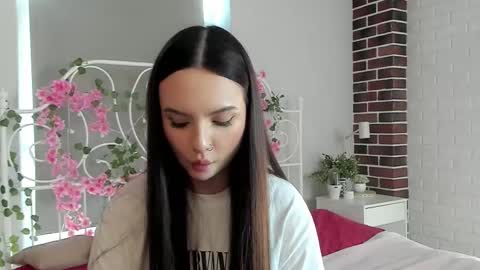 Snapshot of sulemarine chatting on March 2026 10:29:01 AM Lina 3 online show from March 2026 10:29:01 AM