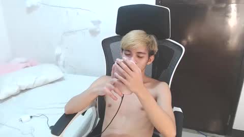 sultry_charls online show from November 2025 06:39:01 PM