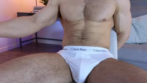 sultryandrewww online show from May 2026 01:19:01 PM