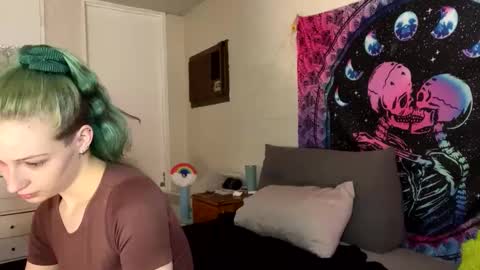 Summer online show from December 2024 02:57:01 AM