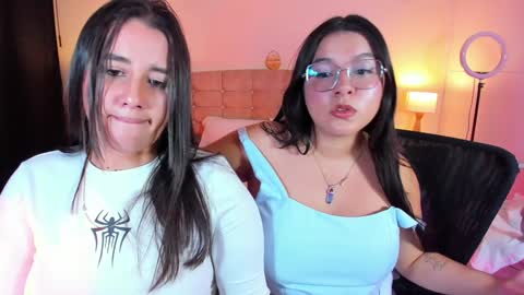 Snapshot of summer_girls01 chatting on December 2024 01:26:01 AM summer_girls01 online show from December 2024 01:26:01 AM