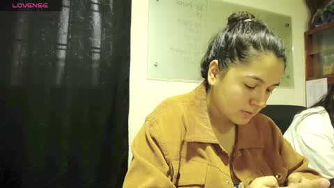 Snapshot of summer_girls01 chatting on February 2025 10:03:01 PM summer_girls01 online show from February 2025 10:03:01 PM
