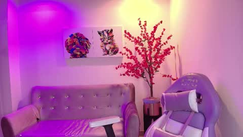 summer_miller online show from January 2026 11:26:01 AM