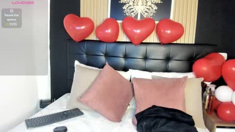 Snapshot of summer_night_ chatting on February 2025 10:45:01 AM Summer online show from February 2025 10:45:01 AM