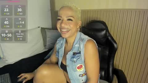 Summer online show from November 2025 02:28:01 PM