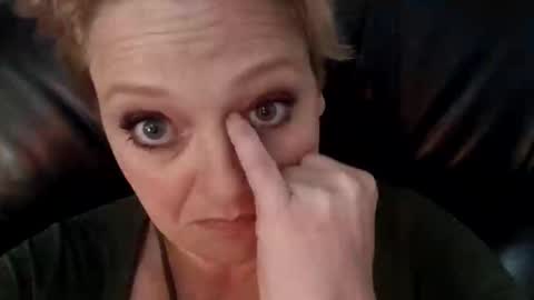 Snapshot of summerdivine69 chatting on November 2025 01:24:03 PM Summer Divine online show from November 2025 01:24:03 PM