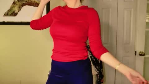 Snapshot of summerishotter chatting on December 2025 03:09:02 PM Amber online show from December 2025 03:09:02 PM