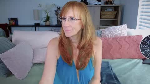 SummerKnightzzz online show from January 2025 06:17:01 PM