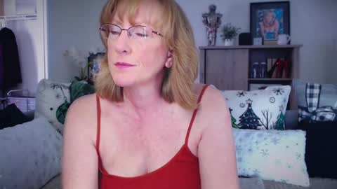 SummerKnightzzz online show from January 2026 02:01:02 PM