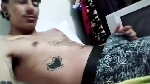 Snapshot of sun_apolo chatting on December 2024 11:42:02 PM sun_apolo online show from December 2024 11:42:02 PM