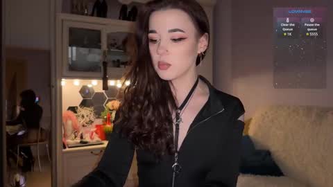 Snapshot of sun_for_you chatting on February 2025 06:09:01 PM Miss Nelly online show from February 2025 06:09:01 PM
