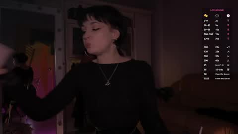 Miss Nelly online show from May 2026 07:31:01 PM