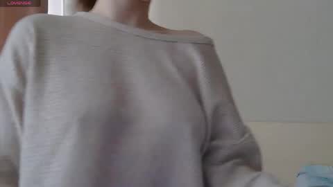 Snapshot of sun_sparkle chatting on May 2026 04:04:02 PM Olivia online show from May 2026 04:04:02 PM