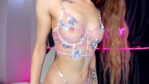 Elen online show from October 2025 07:18:02 AM