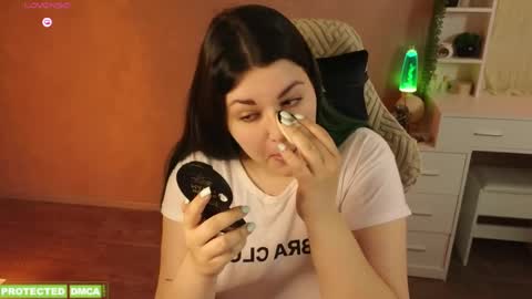 Tina. Im topless model  online show from May 2026 07:06:02 AM