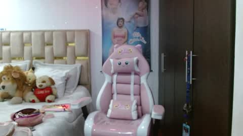 Jeraldine online show from May 2026 11:00:02 PM