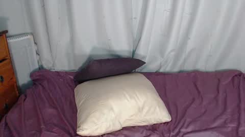 Snapshot of sunloveandwe chatting on February 2025 01:24:01 PM Mistress Eve online show from February 2025 01:24:01 PM