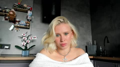sunlovv online show from July 2026 08:52:02 AM