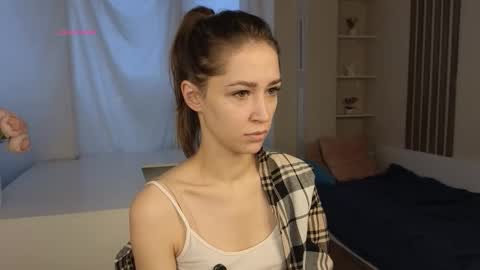 Kate online show from October 2025 04:03:02 AM