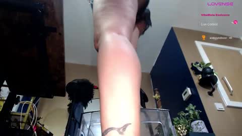 Sunni Knight online show from October 2025 01:42:02 AM